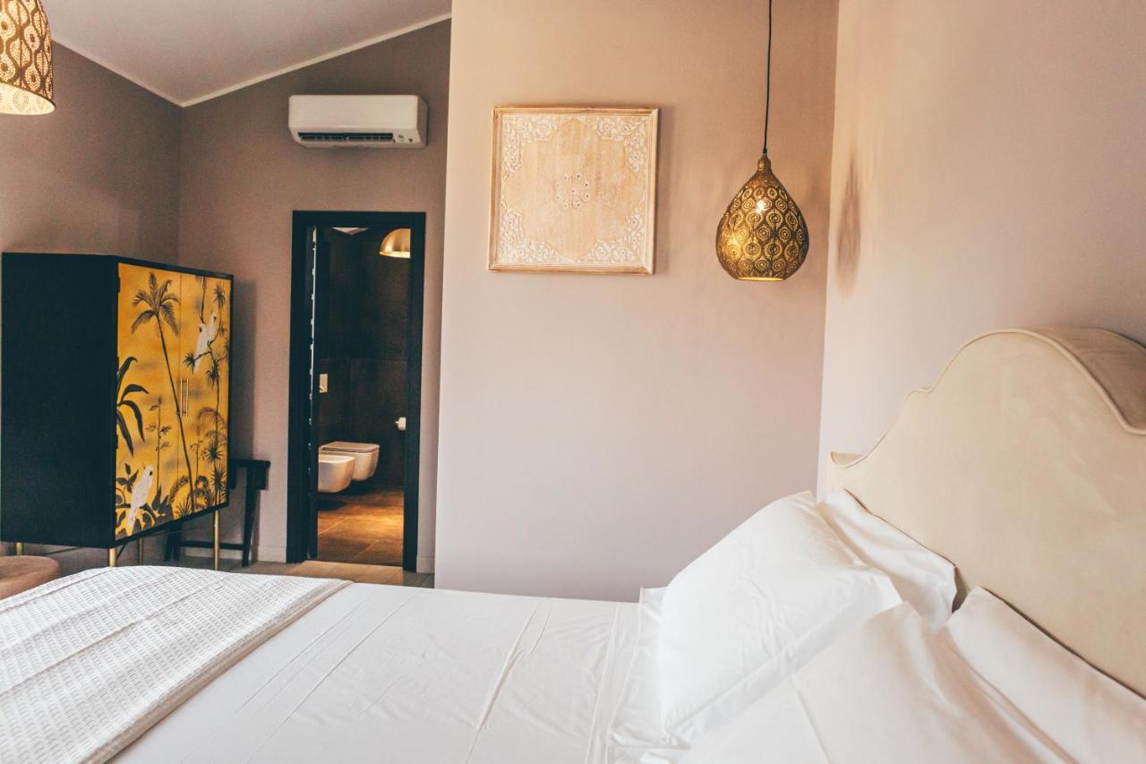 オリヴェーリ Eksotika Bed & Breakfast エクステリア 写真